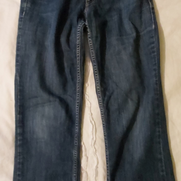 Levi jeans - Picture 2 of 3
